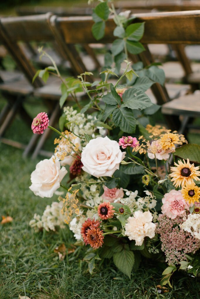 Ceremony aisle arrangment
